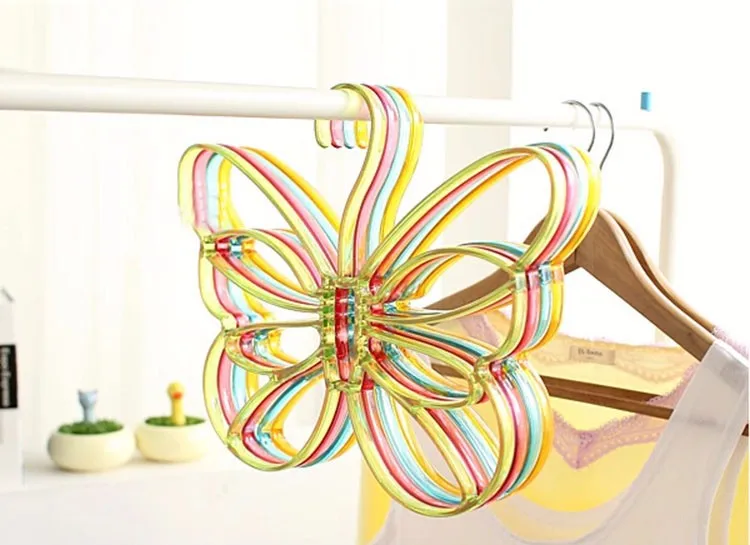 [ ] красочный пластиковый шарф с бабочкой вешалка(5 шт./лот