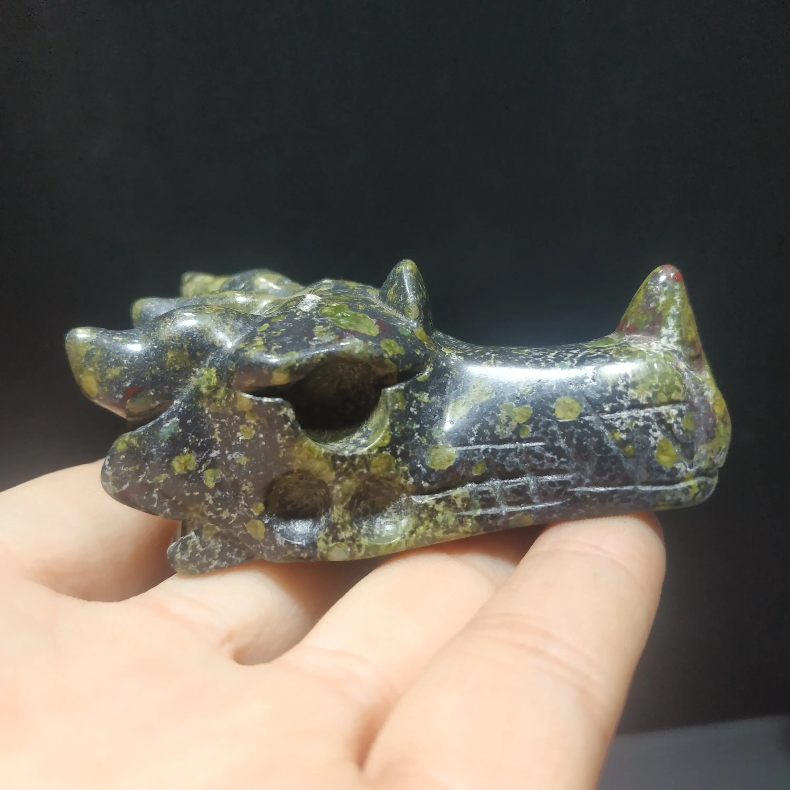 Natural quartz Carved dragon blood stone Crystal Dragon