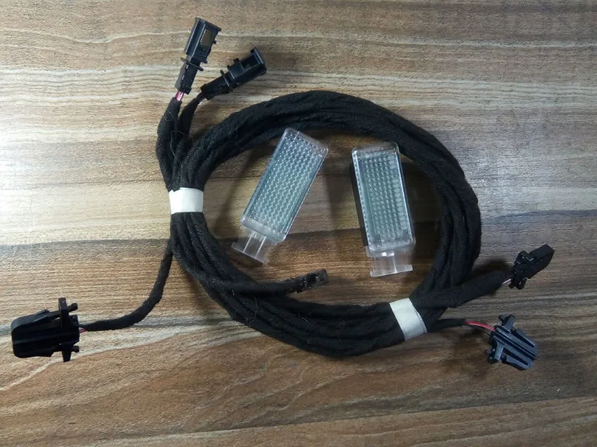 

2 Pcs of LED Footwell Light Footsteps Space Lamp & Cable For Golf 7 MK7 Passat 3G B8 5GG947409 5GG 947 409 5G0947409 5G0 947 409