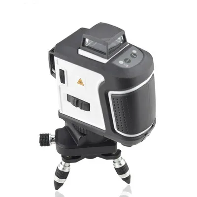 LM560