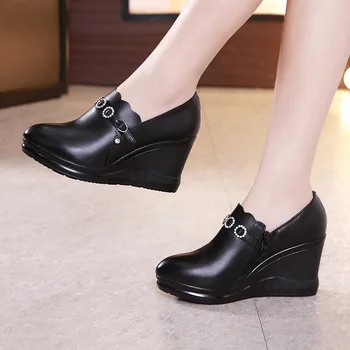 

2019 autumn and winter slope with high-heeled platform deep mouth pointed single shoes women plus
