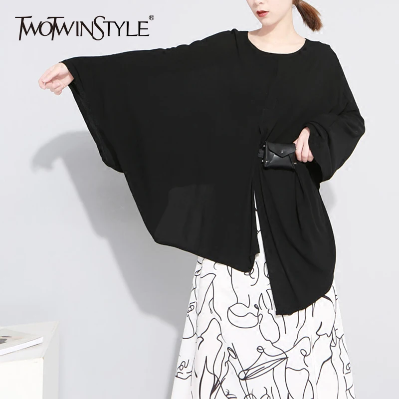 

TWOTWINSTYLE Split T Shirt Female O Neck Batwing Sleeve Oversize Irregular T Shirts Top For Women 2019 Spring Fashion Women New
