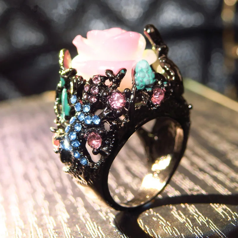 

Unique Rose Flower Anillos Moonstone Big Rings for Women Vintage Fashion Black Gold Anel Wedding Statement Ring Jewelry Gift