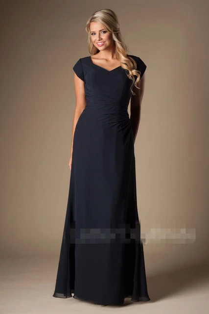 Cheap Navy Blue Chiffon Modest Bridesmaid Dresses 2019 Short Sleeves Simple Long Floor Cheap Wedding Party Dresses Maids of Honor Cheap Navy Blue Chiffon Modest Bridesmaid Dresses 2019 Short Sleeves Simple Long Floor Cheap Wedding Party Dresses Maids of Honor