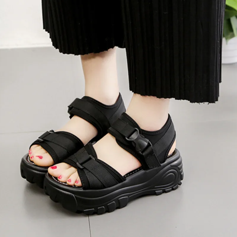 Goedkoop Vrouwen Sandalen 2019 Nieuwe vrouwen Muffin Platform Sandalen Vrouwelijke Zomer Schoenen Student Mode Strand Schoenen Casual Sandalen
