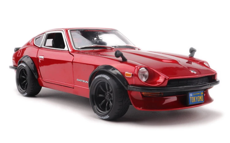 Новое поступление подарок Datsun 240Z 1/18 модель металлический автомобиль весы имитирующий статический автомобиль гонщик модели украшения дома большая коллекция - Цвет: Красный