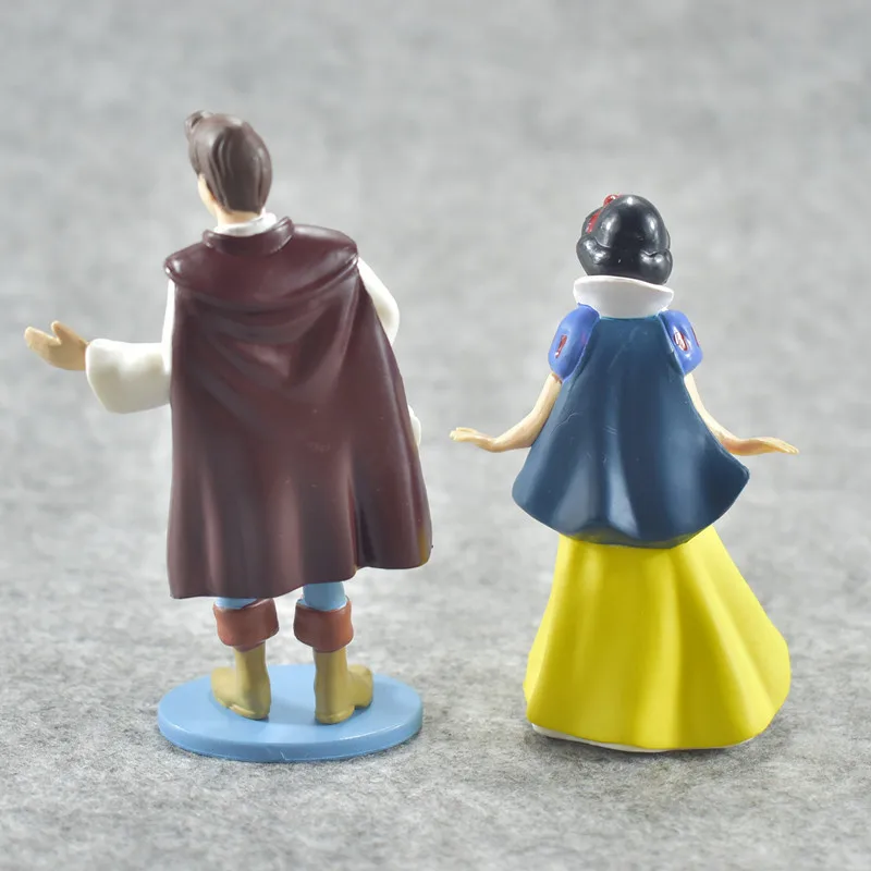 snow white and seven dwarfs figures (9)