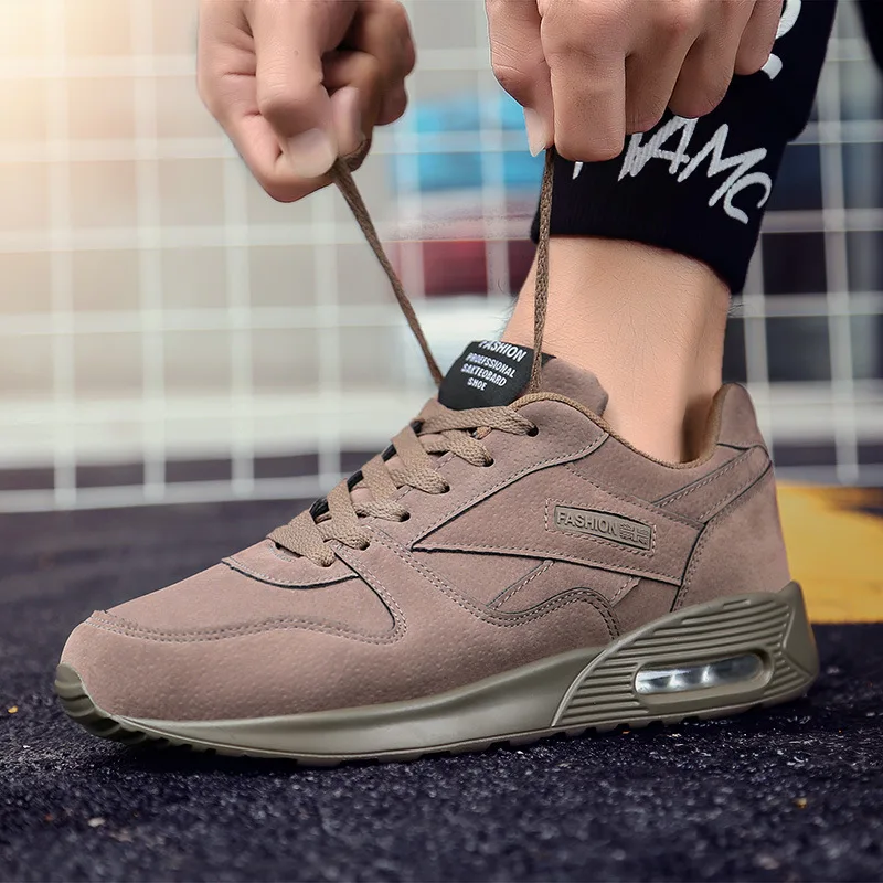 2018 men font b sport b font shoes male Korean men boots wild basketball shoes high