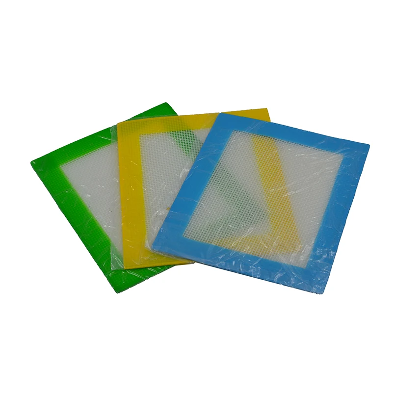 

3pcs Food Grade Bho silicone rubber wax mat and pads for wax/herbs/buntane oil/hash/slick oil in high baking temperature