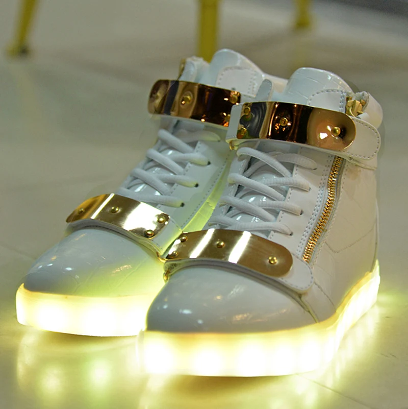 Basket Superstar Femme Basket FemmeSuperstar Led Shoes Men Led Light ... Basket Superstar Femme Basket FemmeSuperstar Led Shoes Men Led Light Shoes Women Chaussure Led Femme Light Up Shoes SN012-in Men's Casual Shoes from Shoes ...