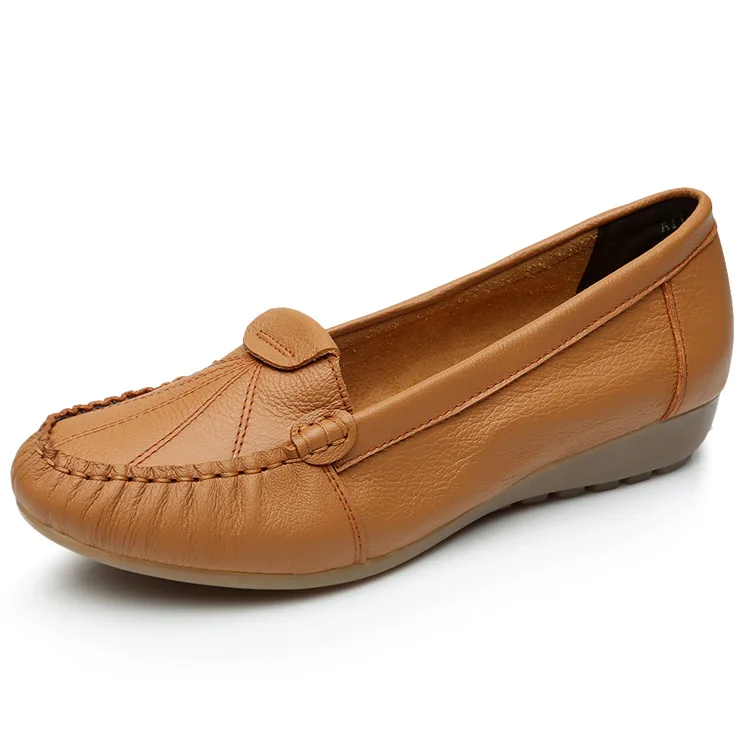 

Women Real Leather Flats Slip on Loafers Soft Casual Flat Women Shoes Lady Moccasins Plus Size Female Driving Footwear Leisure