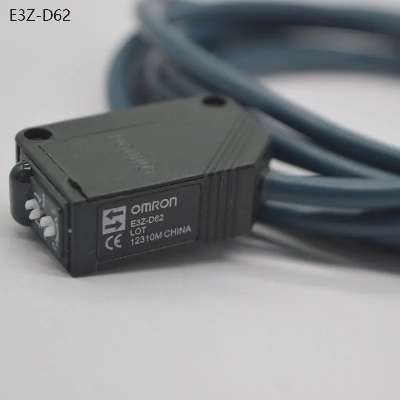 E3Z-D62 PNP 8-50 см Omron фотоэлектрический датчик высокое качество в сумке