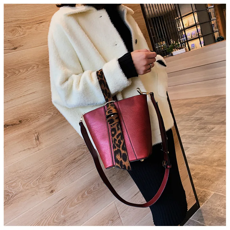 HOCODO, модная сумка-мешок с леопардовым принтом, женские сумки-мессенджеры, повседневные сумки через плечо, две части из искусственной кожи, женская сумка с верхней ручкой