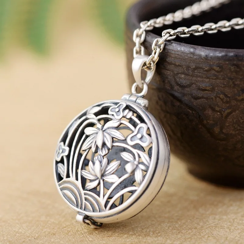 

2019 Aventurine Offer Fairy The Golden Deer S925 Pendant Thai Matte Process Hollow Out Ga Box Of Wholesale Women Locket