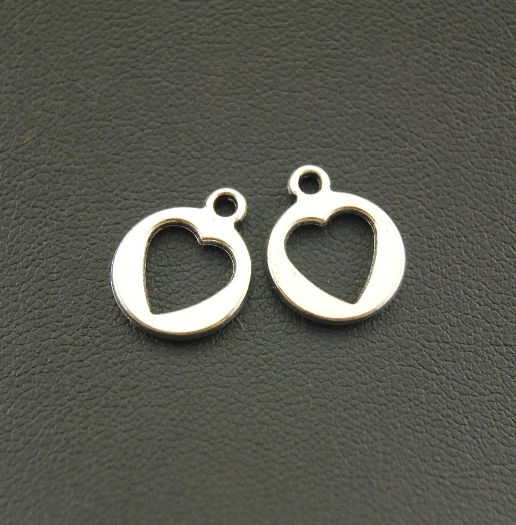 

10pcs 15x12mm Antique Silver Hollow Out Heart Charm Fits Bracelets Jewelry Making A1130