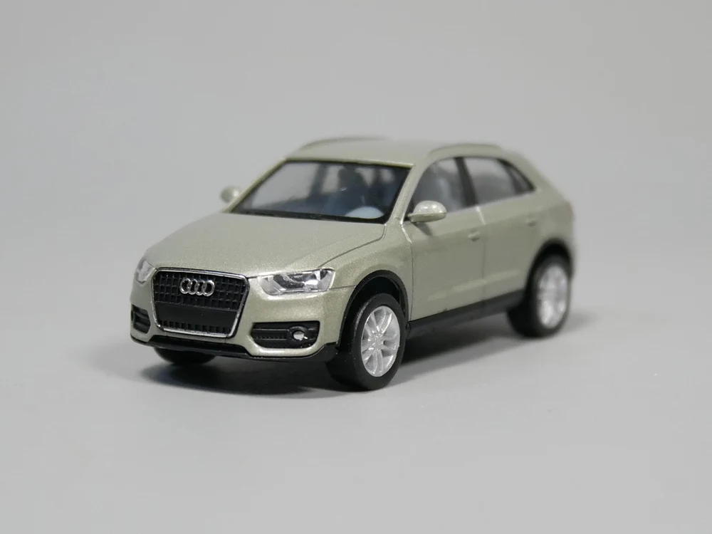 Модель в масштабе Ho herpa 1:87 модель автомобиля Audi Q3|Наземный транспорт| |