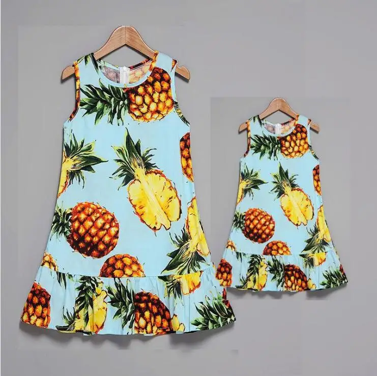 

Sleeveless Mother Daughter Dresses Pineapple Print Mommy and Me Clothes Family Look Mom Mum and Baby Girl Matching Dress Outfits