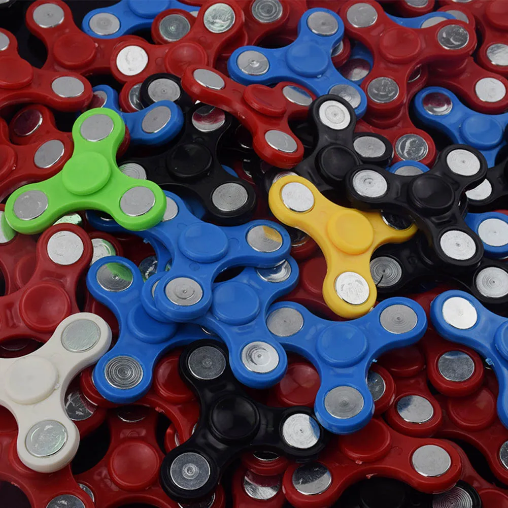 ABS Спиннер руки Спиннер треугольный Спиннер игрушки для страдающих аутизмом и СДВГ при тревоге стрессе для взрослых детей подарок случайного цвета