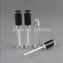 8 ml tubo de brillo de labios transparente con top negro y plata del hombro o tubo cosmético