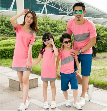 Летние платья для мамы и дочки; Семейные комплекты; детская футболка с короткими рукавами; Детский комбинезон; одежда для мамы и сына - Цвет: Pink