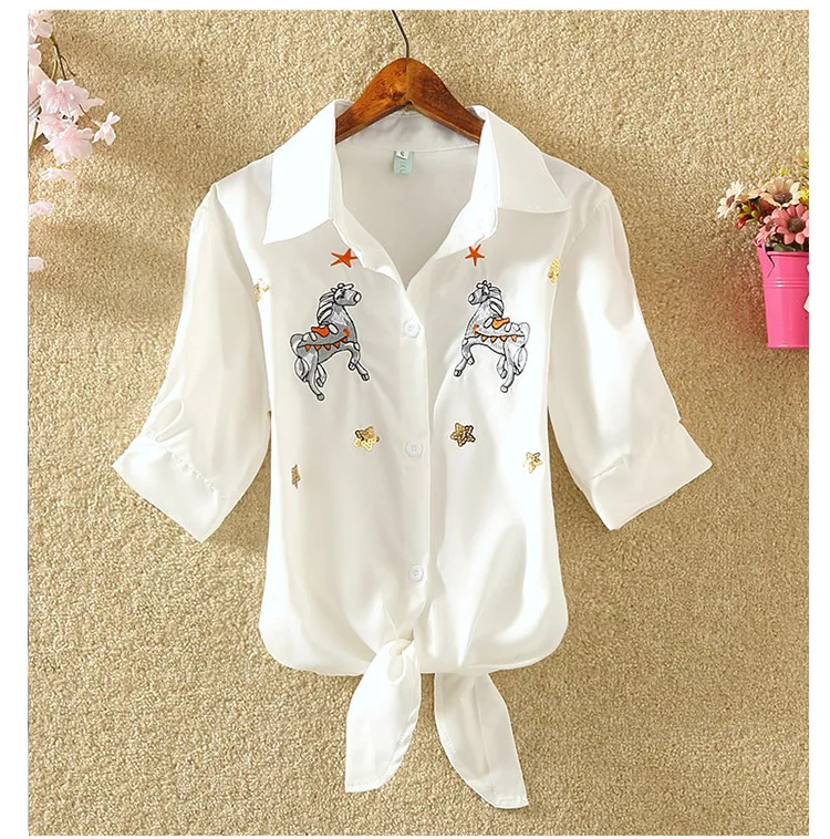 

Fashionable Wild Lace Shirts Summer New Women Flowers Half Sleeved Blouses To School 3 Styles Ladies Tops