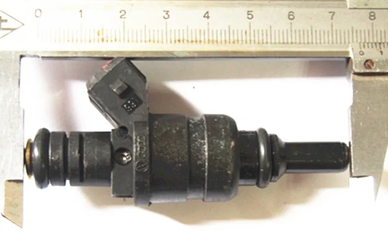 

Petrol Gas Fuel Injector 06A906031D Fits For Volkswagen Golf Jetta Variant 1J1 1J2 1J5