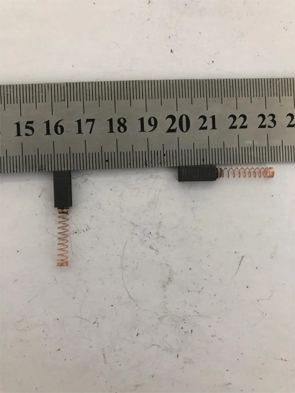 2 предмета электродвигателя электробура угольные щетки 15x4x4 мм 7/16 "х 3/25" х 3/25" yodvd