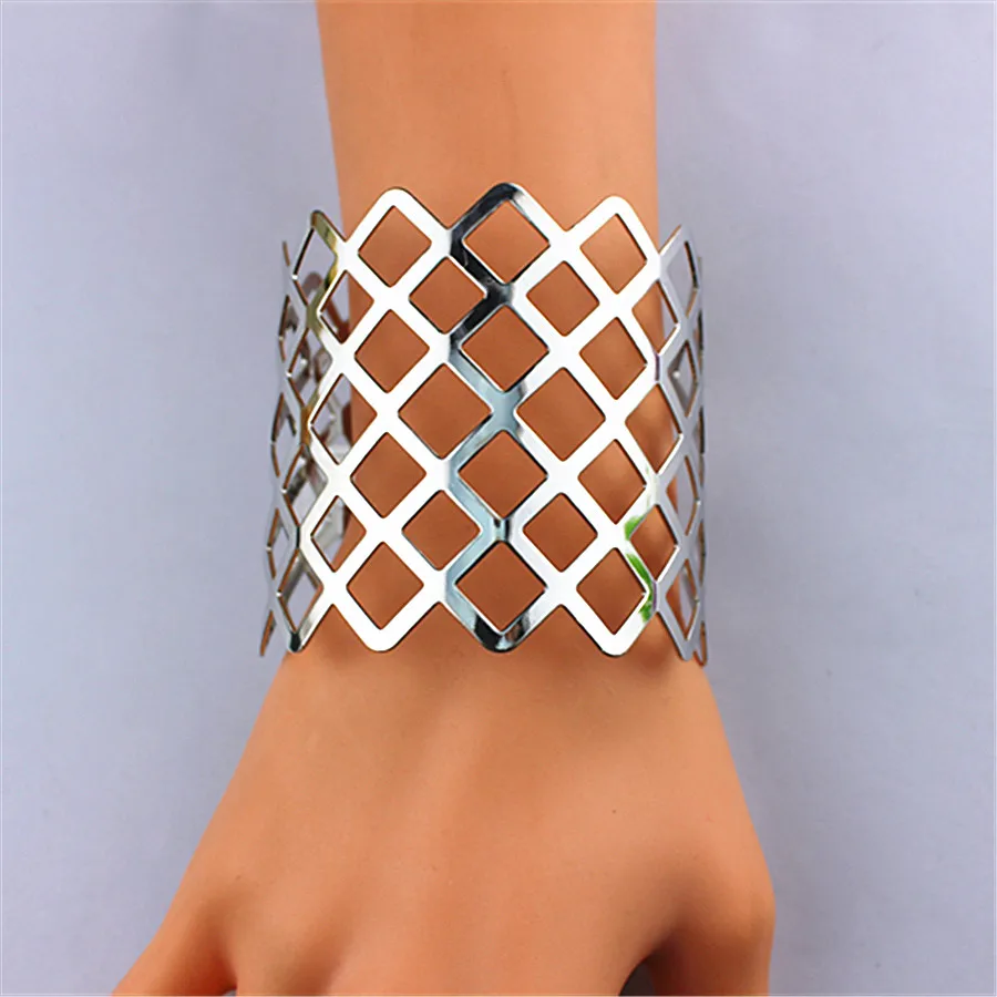 

style of Europe and the United States. Welcome. Romantic. Movement. Party. Punk wind. Mesh. Wholesale girl bracelet!SETS