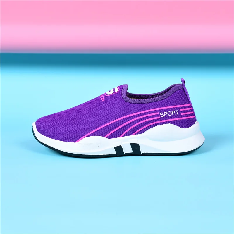 

2019 new fashion casual shoes 110.10