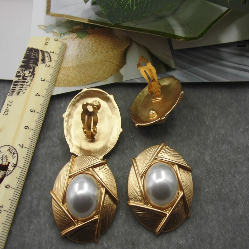 Модные Роскошные геометрические круглые жемчужные серьги в форме шар-диск, большие серьги для женщин, винтажные золотые серьги на застежке, стильные женские серьги