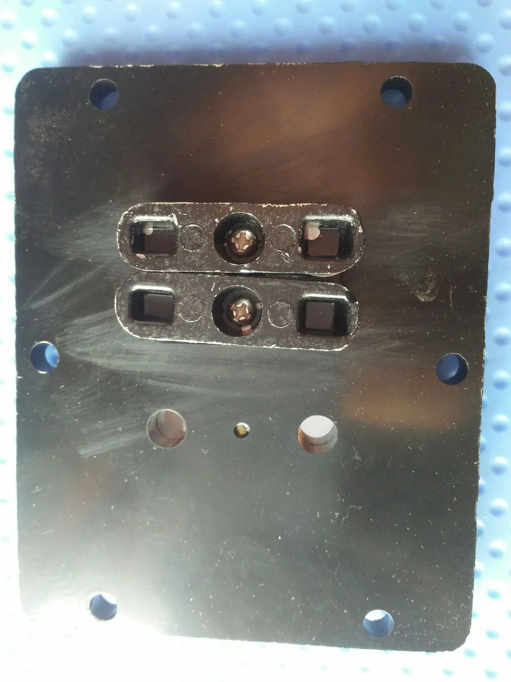 

Dental OTS-1500 Silent Oil Free Air Compressor Use Valve Plate Assembly