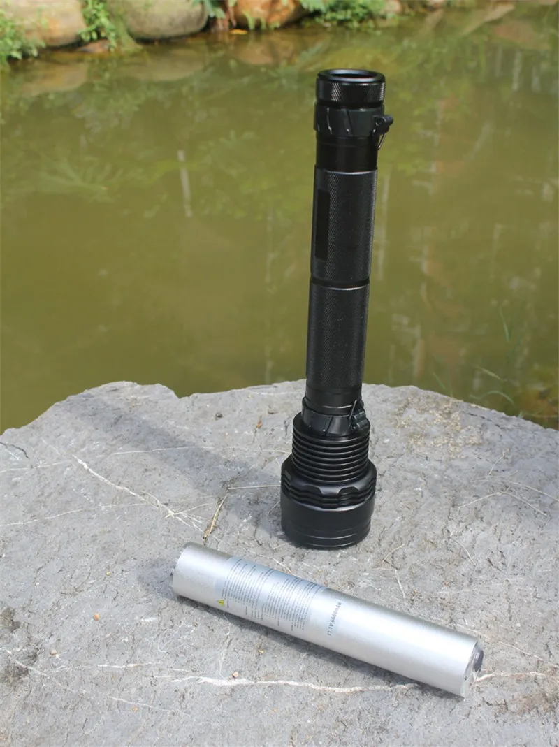 led 8500 Lumen flashlight
