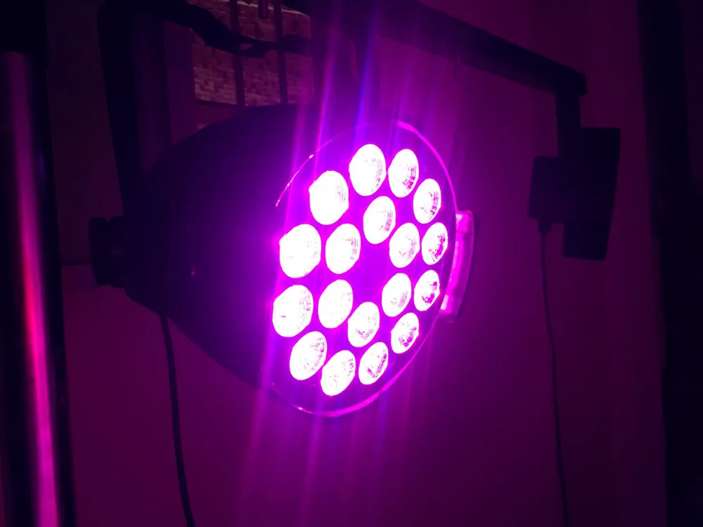 Кейс с 4 шт. led par light 18x18 Вт 6в1 rgbwa + uv DJ Par Банки dmx 512 dmx стробоскоп мыть освещение сценическое освещение эффекты