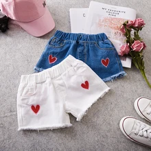 Штаны для девочек, одежда, детские летние шорты, детские модные джинсовые шорты с вышивкой в виде сердечек, популярные повседневные штаны для маленьких девочек