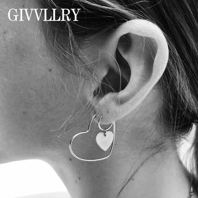 

GIVVLLRY Geometric Hollow Heart Hoop Earrings for Women Minimalist Elegant Metal Heart Sequin Hanging Earrings Fashion Jewely