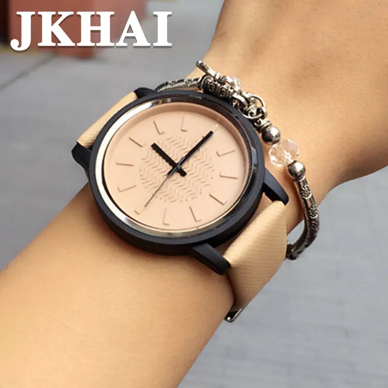 

Han Edition Fashion Leisure Contracted Joker Neutral Harajuku Lovers Watch ms Color Jelly High School Students