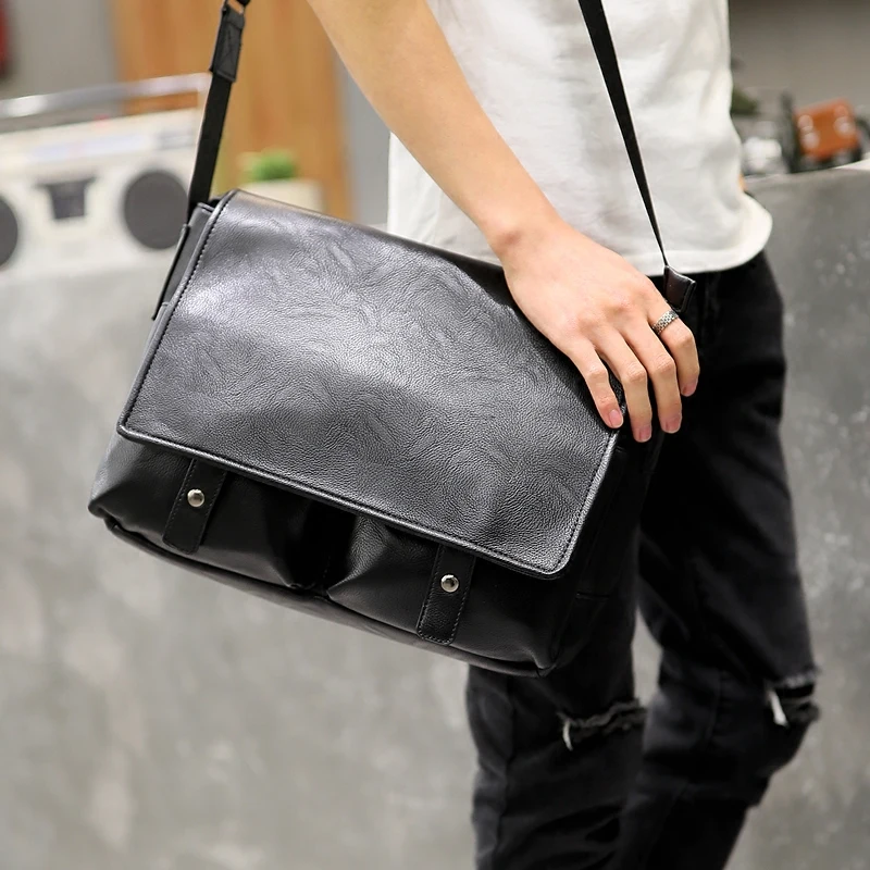 

Tidog Light business file bag retro trend flip Leather Messenger Bag