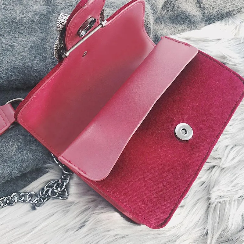 Fashion Women Hot U Lock Leather Shoulder Bag INS Popular Luxury Female Design Personality Handbag Ladies Chain Crossbody SS3499 (12)