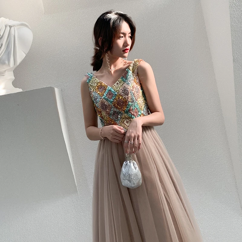 wei yin 2019 New Formal Evening Dresses Long Women Elegant Khaki V neck Sleeveless Empire Evening Dresses Robe De Soiree WY1715 wei yin 2019 New Formal Evening Dresses Long Women Elegant Khaki V neck Sleeveless Empire Evening Dresses Robe De Soiree WY1715