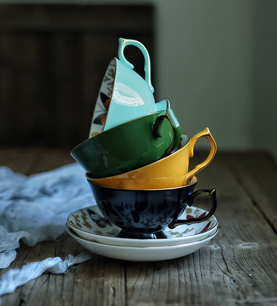 Европейский Костяной фарфор кофейные чашки и блюдце дизайн бабочки ручная роспись золотой чайный набор чашки английский послеобеденный чай кофейная чашка
