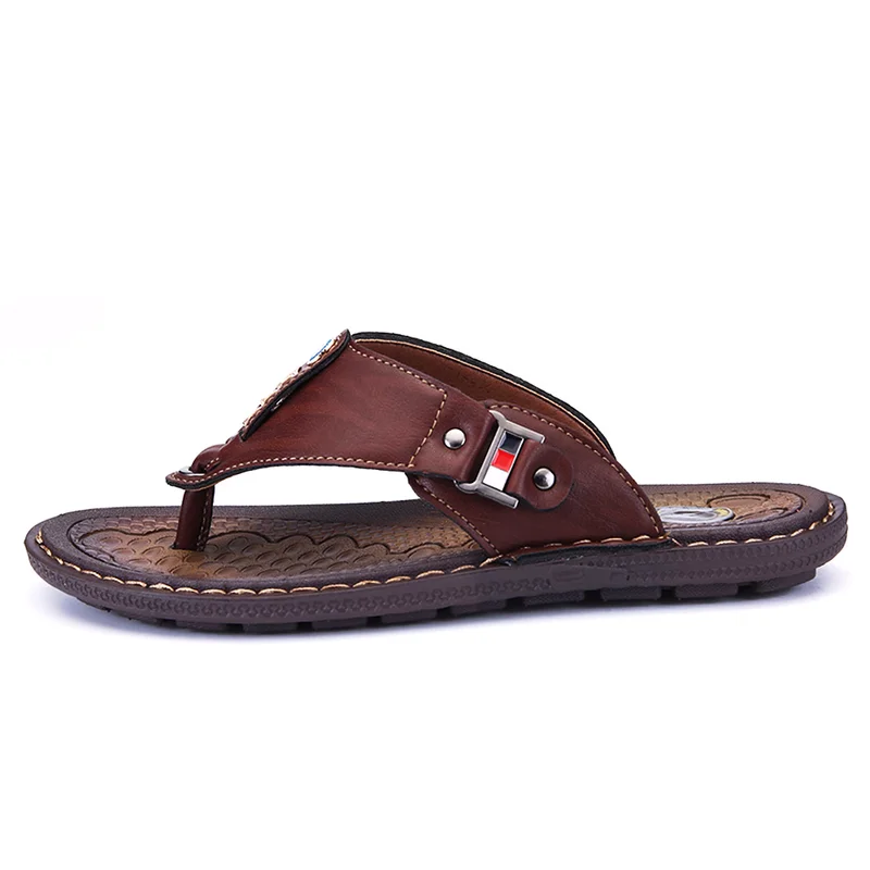 

QWEDF New Arrival Popular Fashion Summer Men Flip Flops High Quality Beach Sandals Non-slide Male Slippers Casual Shoes HX-12