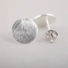 Jisensp модные матовый круг Серьги-гвоздики простые скромные украшения круглый Серьги Для женщин геометрический Brincos подарок 30pairs-e013