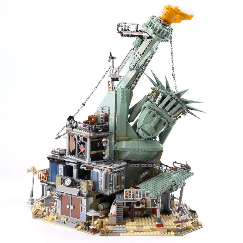 

DHL 45014 Movie Series 2 Welcome to Apocalypseburg Set Building Blocks Bricks Creator 70840 Kids Toys Birthday Education Gifts