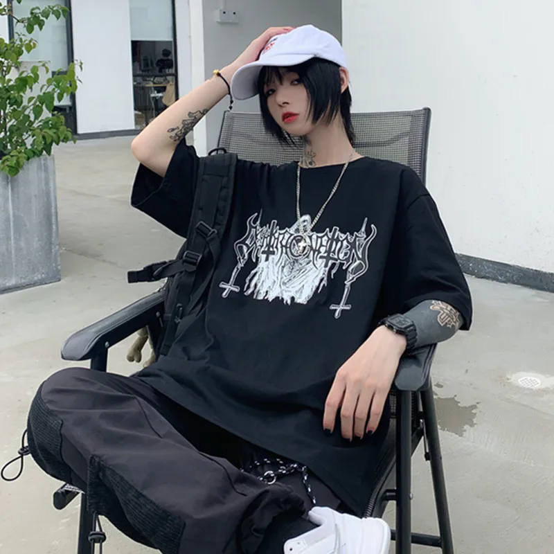 

Lychee Streetwear Loose Summer Women Black T-shirts Dark Cross Skull Letter Print Women T-shirt Short Sleeve Lady T Shirts
