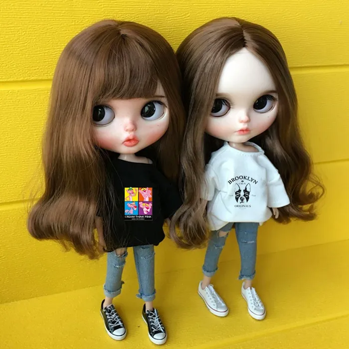 

High quality Handmade 2pcs/set fashion Doll Clothes carton T-shirt+jeans for Blyth Doll accessories,doll clothes for barbie doll