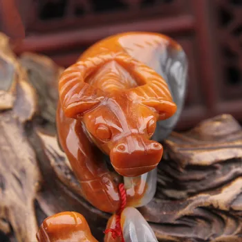 

natural china HUANGLONG yu cattle hand playing pieces Qiao color Zodiac cattle yu pendant necklace Fine Jewelry