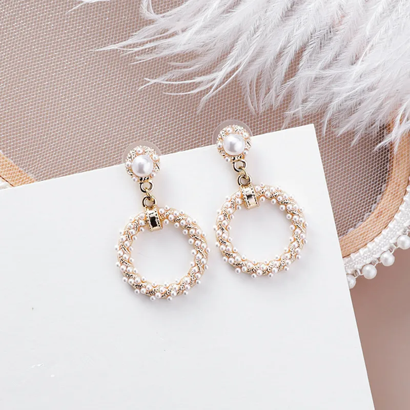 

Classic Round Women Dangle Earrings Elegant Simulated Pearl Earrings For Women Drops Earrings Bohemian Earrings