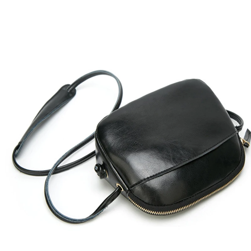 ATAXZOME جديد جلدية صغيرة Crossbody حقائب للنساء شنطة كتف السيدات أسود رسول حقائب فاخرة مصمم مصغرة قذيفة حقيبة
