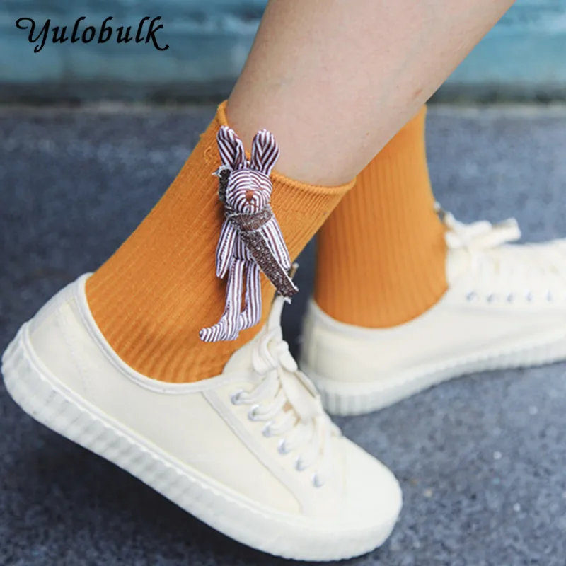 

Funny Animal Rabbit Doll Socks Harajuku Style Women Winter Bowknot Socks with Pearl Pendent Female Cute Sokken Girls Cotton Sox