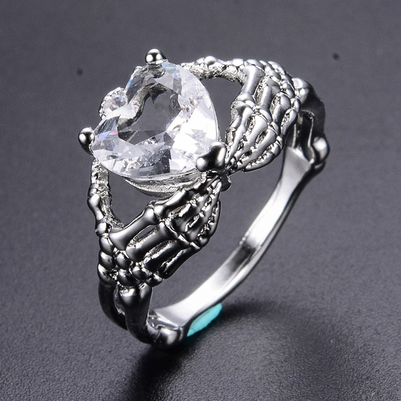 

Explosion Fashion Hands Holding Heart Skeletons Ring Claddagh Rings for Women